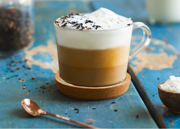 NIMS SpA - Si può fare il cappuccino con il latte vegetale? Certo che sì!  Cioccomilk è il cappuccinatore Lavazza che trasforma ogni latte in una  deliziosa e compatta schiuma per cappuccino.